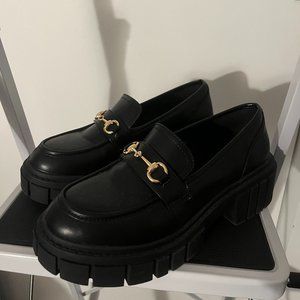 STEVE MADDEN (SIZE 8) - LOAFERS NEW*